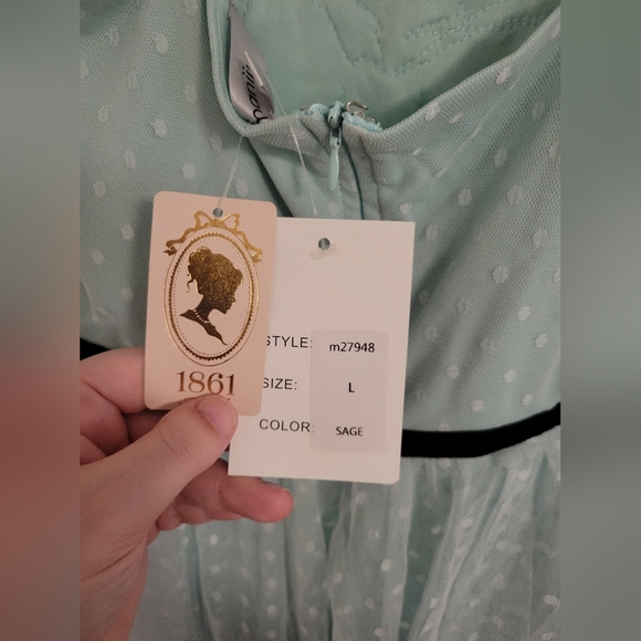 Mint Formal gown - Picture 4 of 4